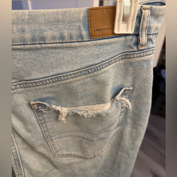 American Eagle Ripped Denim Jeans - Picture 7 of 14